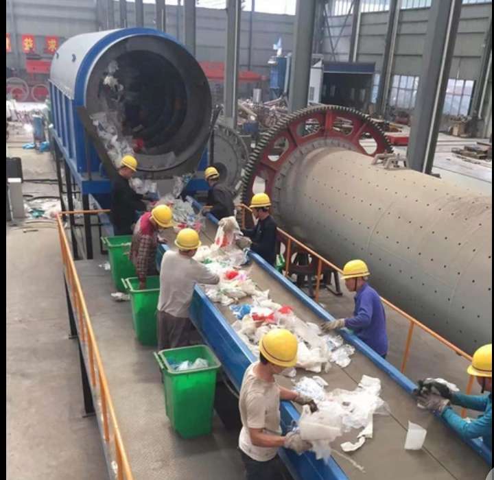 垃圾處理滾筒篩使用現場