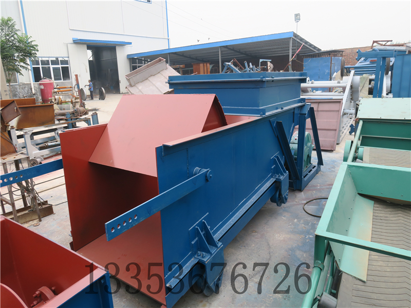 K型往復式給料機產品概述 K型往復式給料機產品概述